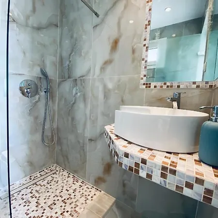 فندق Cocoon Hotel-beach Bar