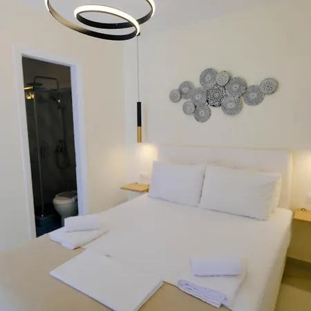 Cocoon Hotel-beach Bar فندق