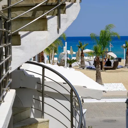 Cocoon Hotel-beach Bar Otel *