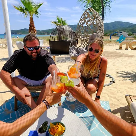 Cocoon Hotel-beach Bar *