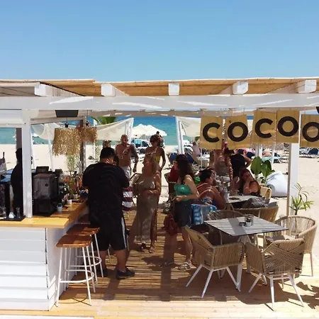Cocoon Hotel-beach Bar Сарти
