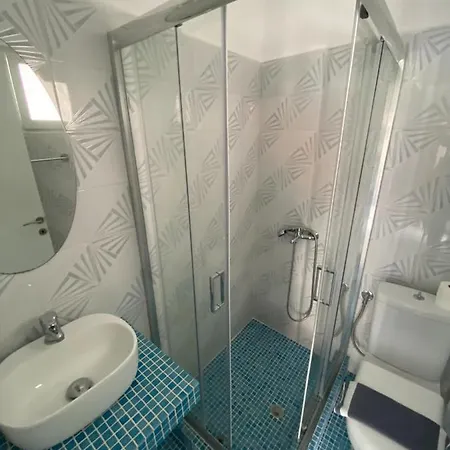 Cocoon Hotel-beach Bar *