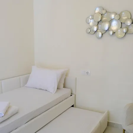 Cocoon Hotel-beach Bar Ξενοδοχείο