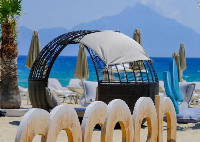 Cocoon Hotel-beach Bar *