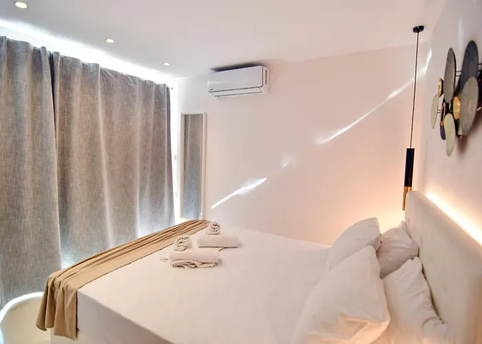 Cocoon Hotel-beach Bar Hotel