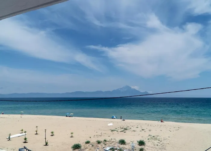 Отель Cocoon Hotel-beach Bar Сарти