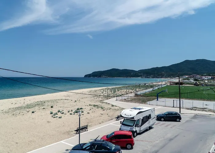 Cocoon Hotel-beach Bar Отель *