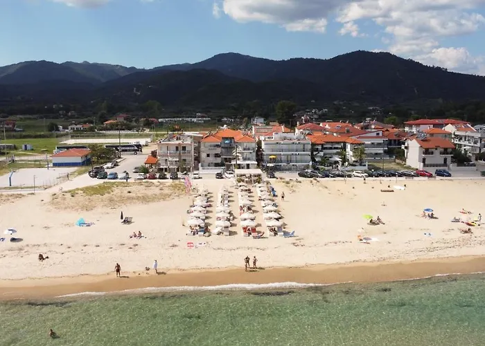 Cocoon Hotel-beach Bar Отель Сарти