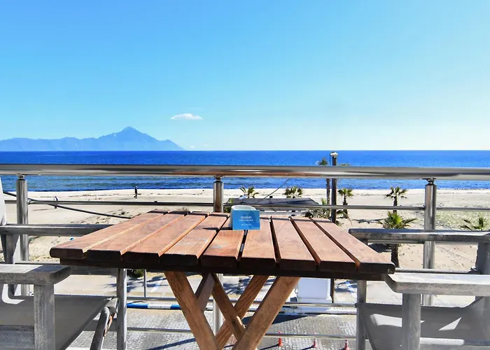 Cocoon Hotel-beach Bar Отель *